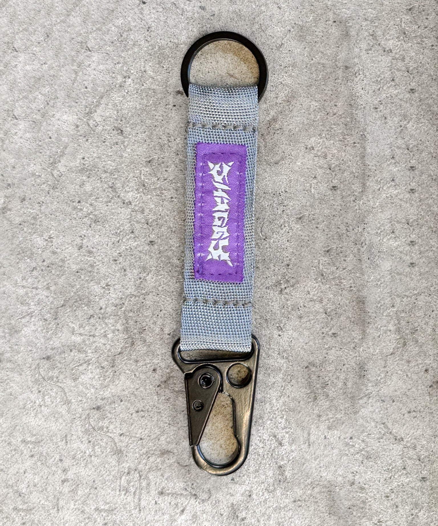 CARABINER - Shaggy