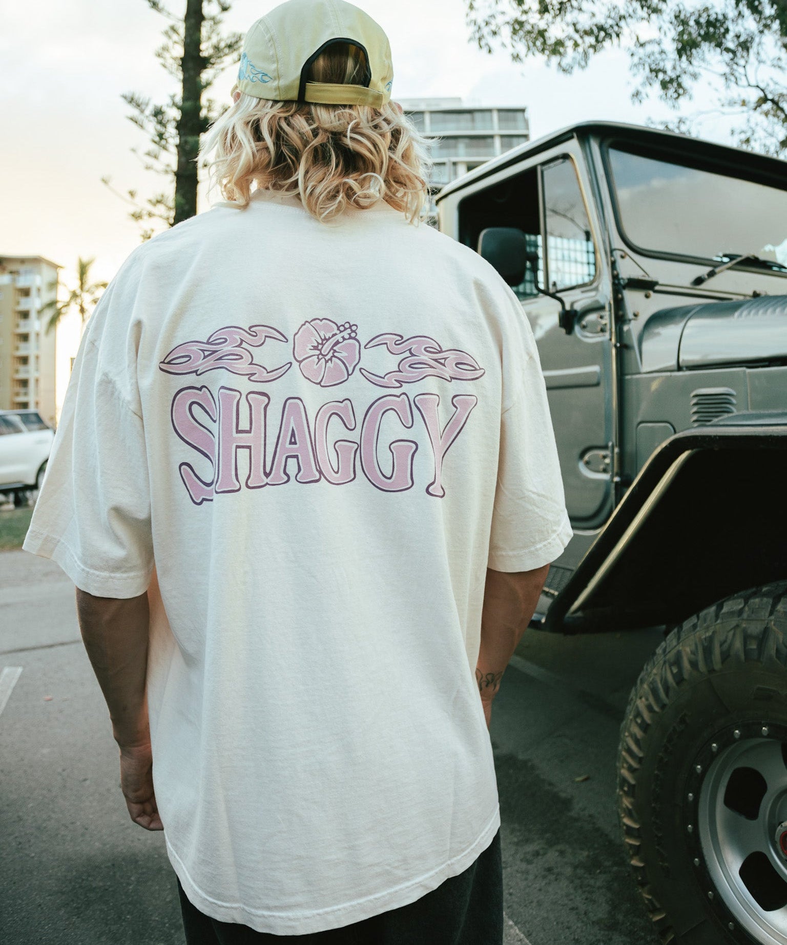 HIBISCUS T-SHIRT - Shaggy