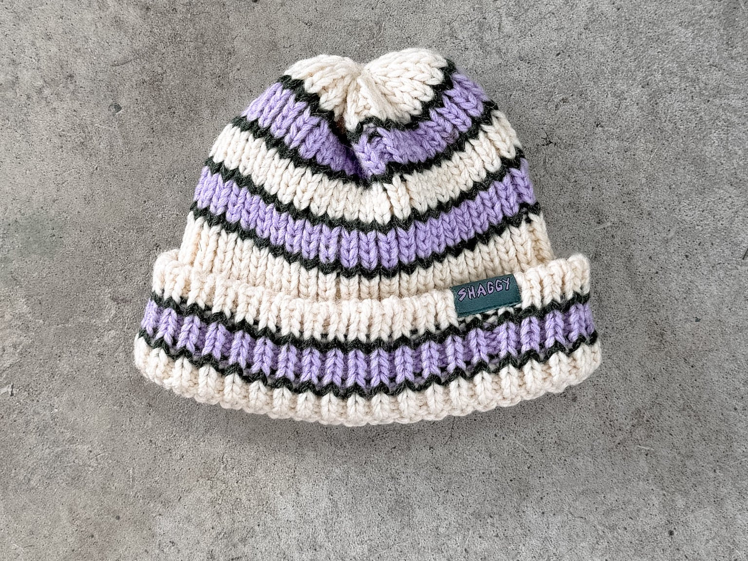 STRAY BEANIE - Shaggy