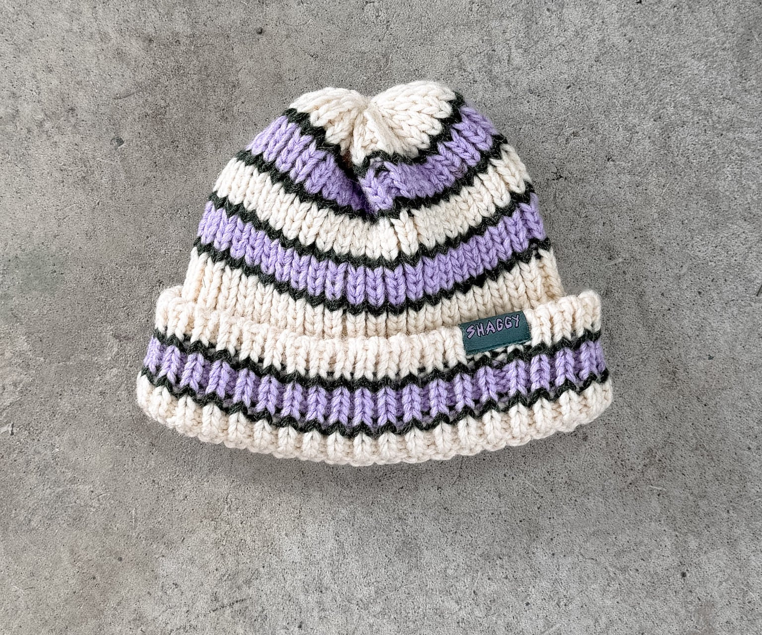 STRAY BEANIE - Shaggy