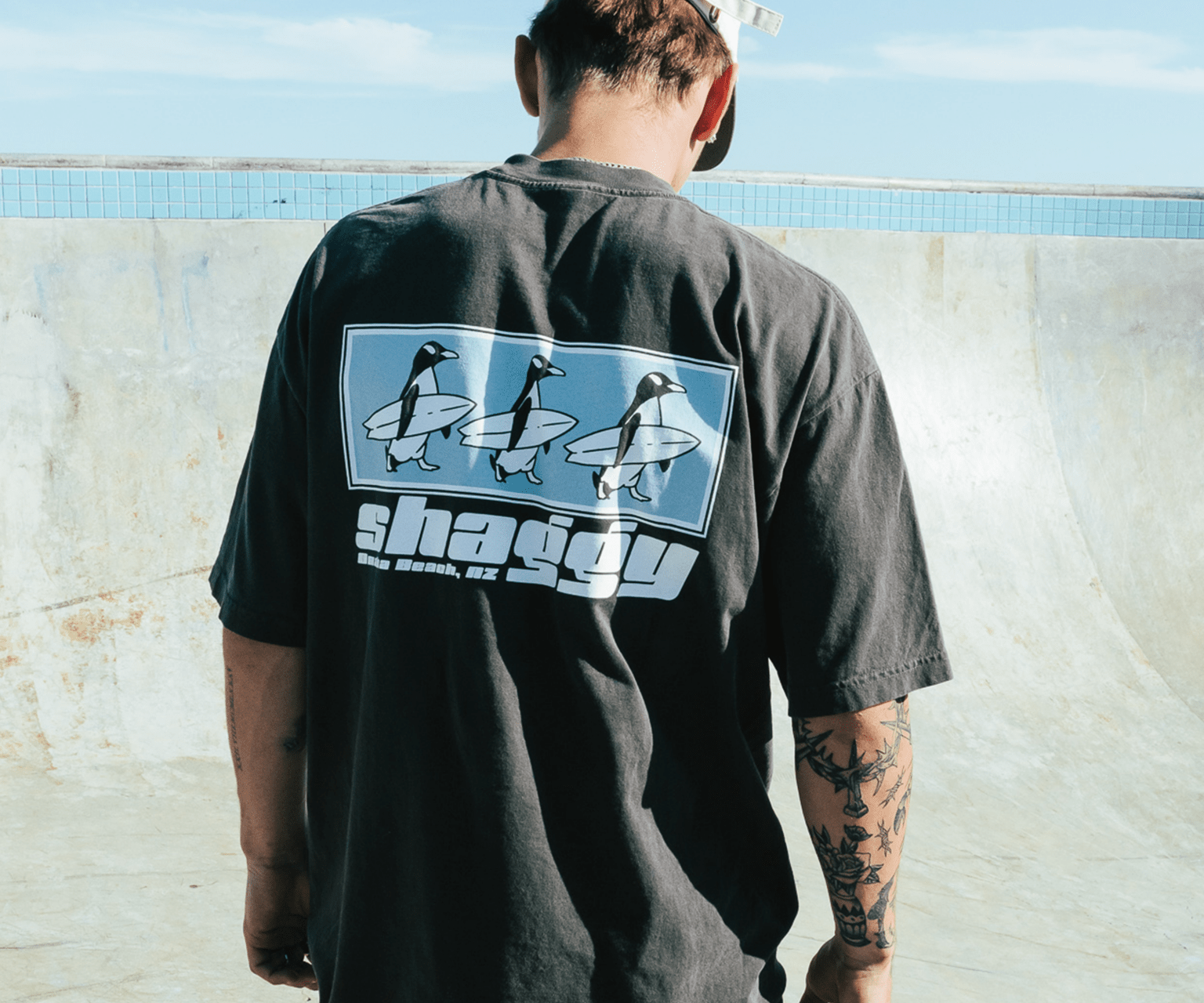 SURFS UP T - SHIRT - Shaggy
