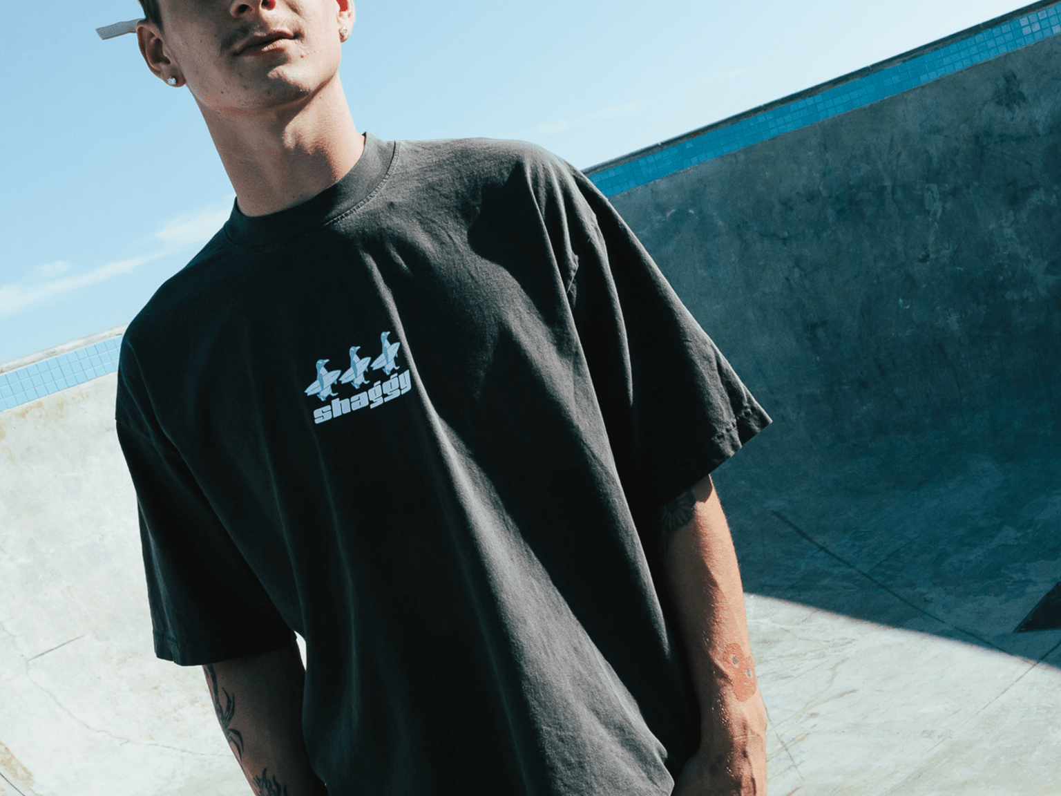 SURFS UP T - SHIRT - Shaggy