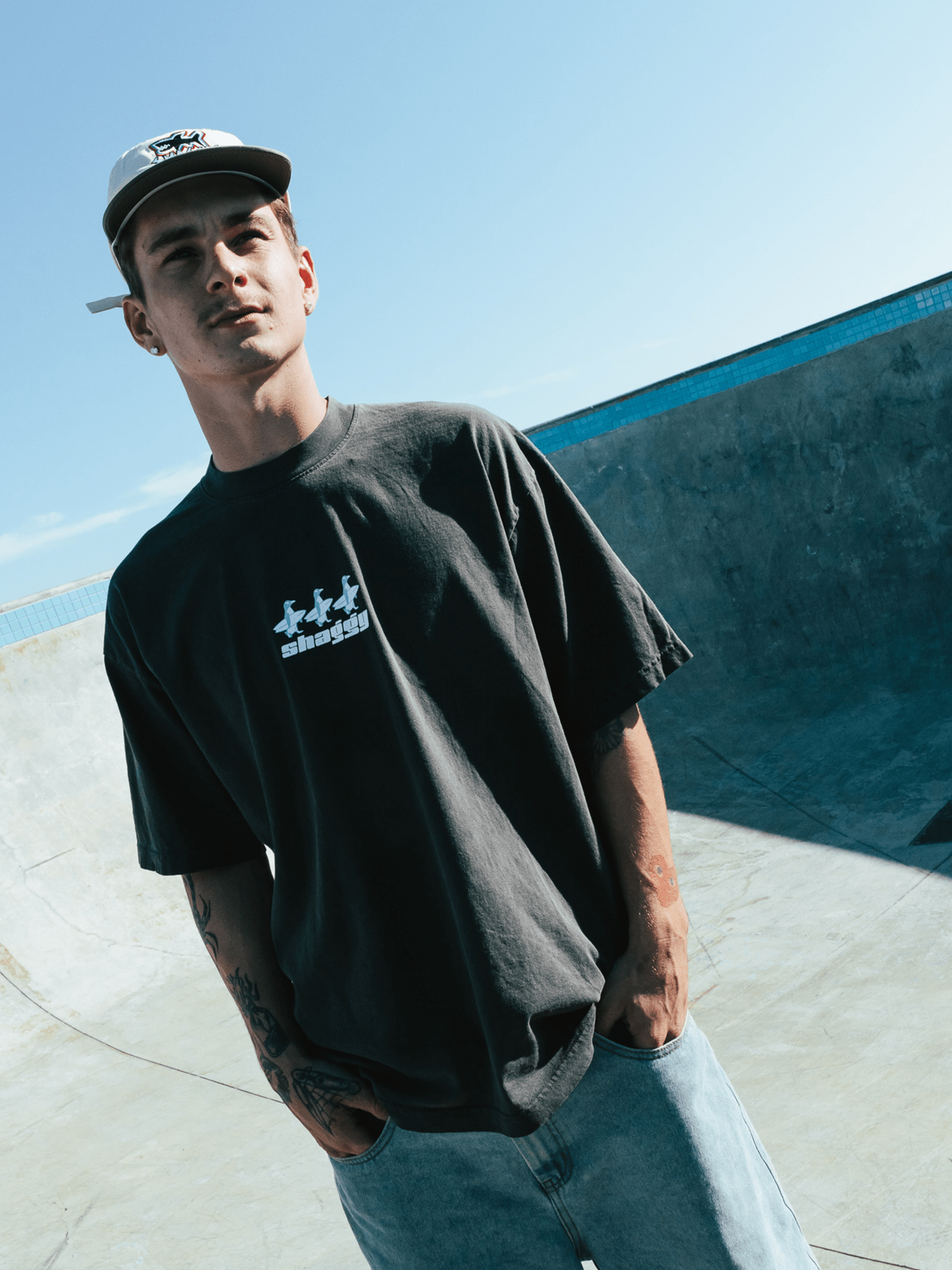 SURFS UP T - SHIRT - Shaggy